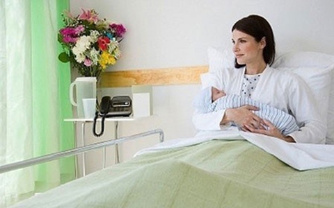 BS Phạm Hùng: Những tiết lộ bất ngờ về việc kiêng cữ sau sinh