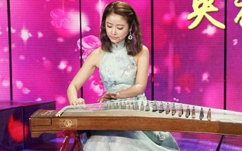 Lâm Tâm Như gây sốt với màn gảy đàn tranh tuyệt kỹ