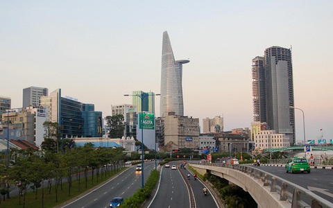 Đối lập với cảnh chen chúc, kẹt xe ngày thường, đây là Sài Gòn êm ả, thanh bình những ngày nghỉ lễ