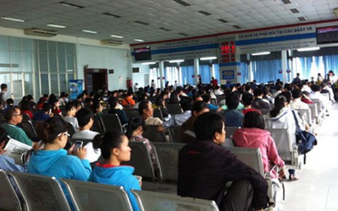 Hàng trăm người bỗng dưng mất vé tàu tết