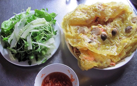 Bánh xèo xứ Quảng, từ quê đến phố ai cũng muốn ăn