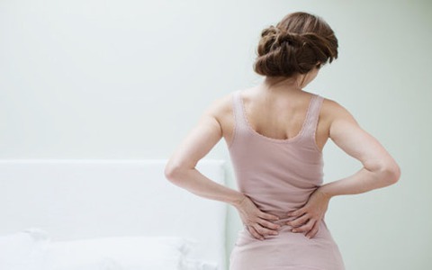 Đau lưng - bệnh đang đe dọa cột sống của người trẻ trong cuộc sống hiện đại