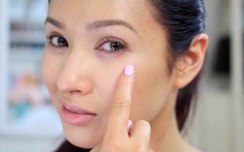 Hãy cảnh giác với vết quầng thâm dưới mắt vì có thể bạn đang bị bệnh đấy nhé
