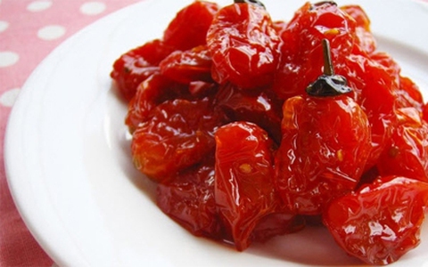 Những công dụng sức khỏe của cà chua sấy khô