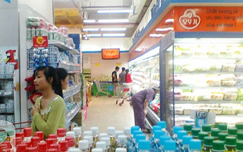 Hà Nội chưa vội mua đồ dự trữ cho bão