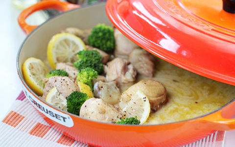 Món ngon cuối tuần: Gà nấu bơ