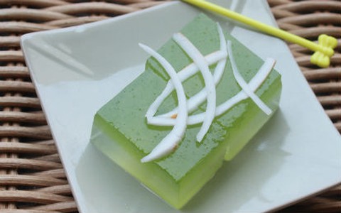 Thạch hai màu mát lịm đãi cả nhà ngày nắng lên