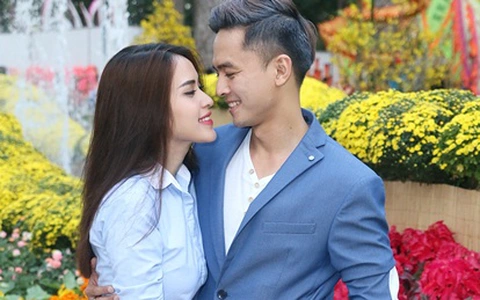 Tú Vi - Văn Anh mặn nồng đầu xuân, "khoe" hôn nhân hạnh phúc