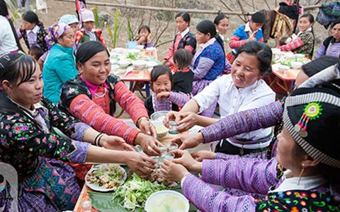 Người H’Mông Mộc Châu tưng bừng đón Tết nguyên đán