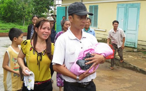 Ba trẻ sơ sinh tử vong do tiêm nhầm vaccine bằng thuốc độc