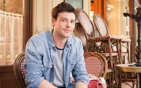 Fan la ó vì ngôi sao quá cố của Glee bị bỏ rơi tại Oscar