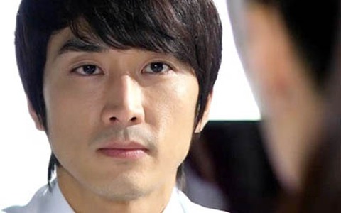 Song Seung Hun liên tiếp bị phản bội