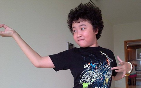 Hoàng Anh "tóc xù" The Voice Kids tập luyện quên cả ăn