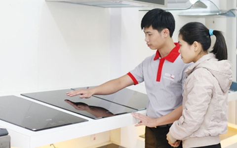Người tiêu dùng đang loay hoay trong “ma trận” bếp từ