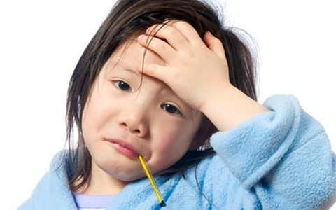 Bổ sung vitamin A cho bé và những điều mẹ đừng quên