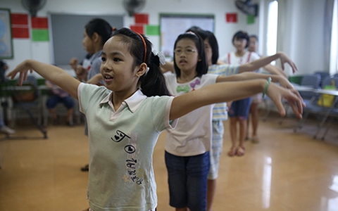 Giúp con trau dồi tiếng Anh trong dịp hè