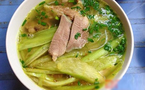 Miến lươn, bún lưỡi ngon có tiếng phố Chân Cầm