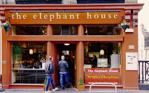 4 điểm "xem, ăn, chơi" nổi tiếng ở Edinburgh giá dưới £5