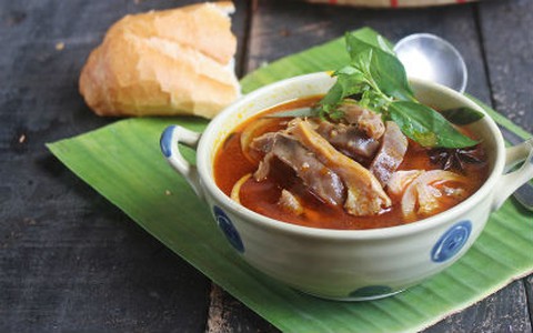 Món ngon cuối tuần: Lẩu bao tử phá lấu
