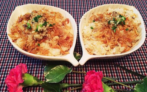 Mẹ Bi chia sẻ cách nấu xôi cá rô phi dẻo thơm hấp dẫn