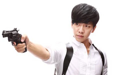 Lee Seung Gi bị thương nặng khiến phim hoãn phát sóng