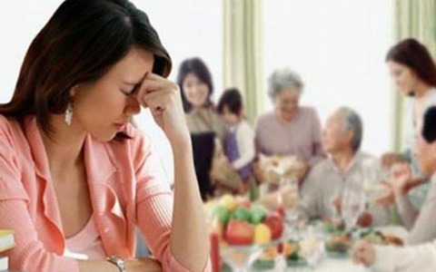Nhiều nàng dâu “rên” lên vì Tết