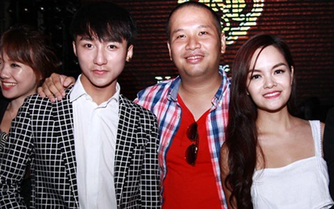 Vợ chồng Phạm Quỳnh Anh "quậy" trong tiệc sinh nhật "đàn em"