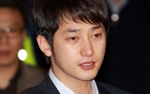 Thêm bằng chứng nghiêng về Park Shi Hoo trong vụ cưỡng dâm 