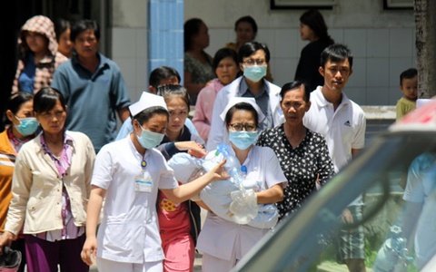 ​Bé 4 tháng tuổi chết sau khi tiêm văcxin Quinvaxem