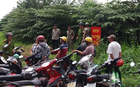 Bàng hoàng phát hiện thi thể bị trói tay, đốt xác trong căn nhà hoang