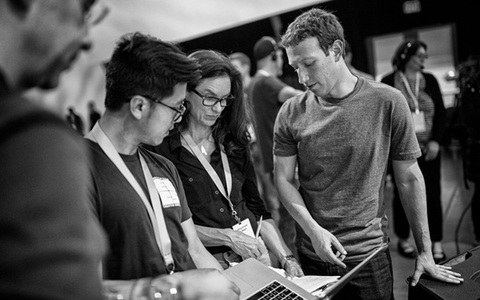 Là đàn ông, hãy "man", "chất" và đầy cảm hứng như Mark Zuckerberg
