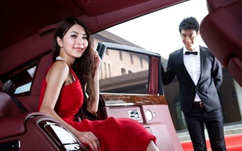 33 tuổi, những cô gái tự lái xế xịn trên 2 tỷ mới là "gu" của tôi
