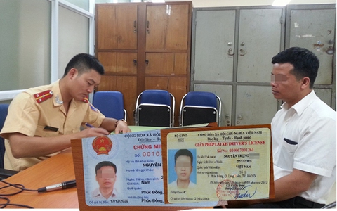 Tài xế đánh võng, lạng lách như diễn... xiếc trên cầu Vĩnh Tuy bị phạt 7,5 triệu đồng