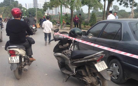 Hà Nội: Một người đàn ông gục chết trong xe ô tô đỗ ven đường sông Tô Lịch