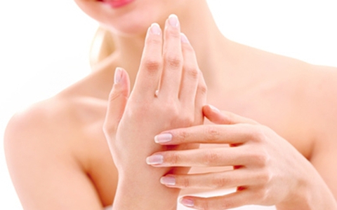 7 lưu ý giúp trẻ hóa cho bàn tay của phái đẹp