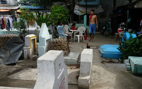 Cảnh sống với... người chết ở Sài Gòn