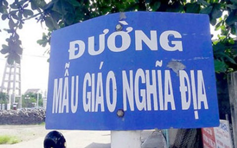 Lạ đời tấm biển tên đường mỗi 2 tháng lại bị ăn trộm 1 lần
