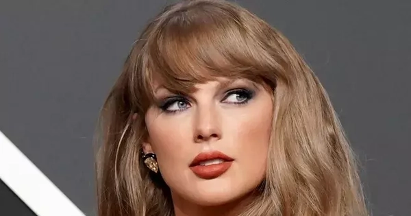 Taylor Swift C U C U Tr C H Nh Vi Qu Y R I T Brian Jason Wagner Add 7108 9895jpg 0 0 337 645 Crop