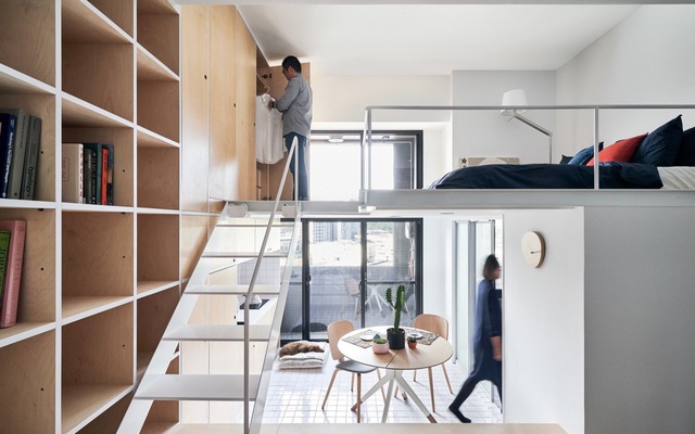 Thiết kế cầu thang tiết kiệm diện tích: Thiết kế cầu thang tiết kiệm diện tích là một giải pháp tuyệt vời cho những ngôi nhà nhỏ hẹp. Được thiết kế bởi những chuyên gia trong lĩnh vực thiết kế nội thất, những mẫu cầu thang này sẽ giúp cho không gian nhà bạn trở nên tiện nghi hơn mà không phải hy sinh diện tích.