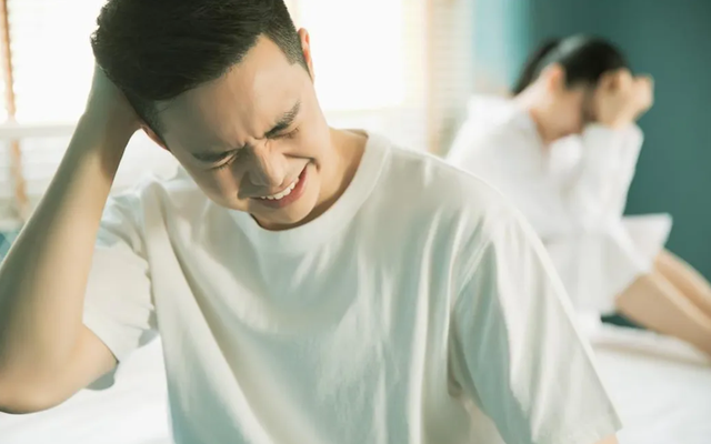 Chồng tốt bụng nhưng toàn mang rắc rối về cho vợ