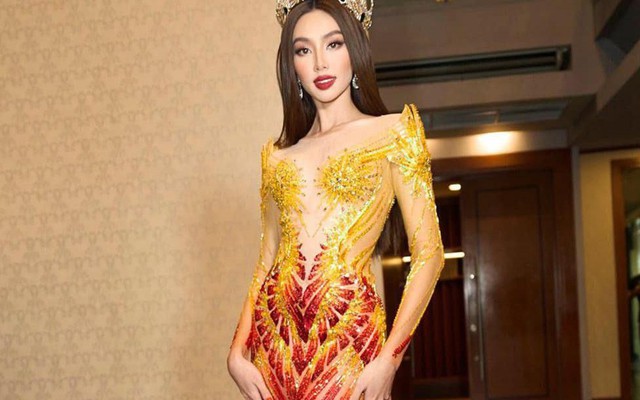 Thảm đỏ CK Miss World Vietnam 2023: MC Thụy Vân, Thùy Tiên khoe vòng 1  sexy, Mai Phương lộ nhược điểm