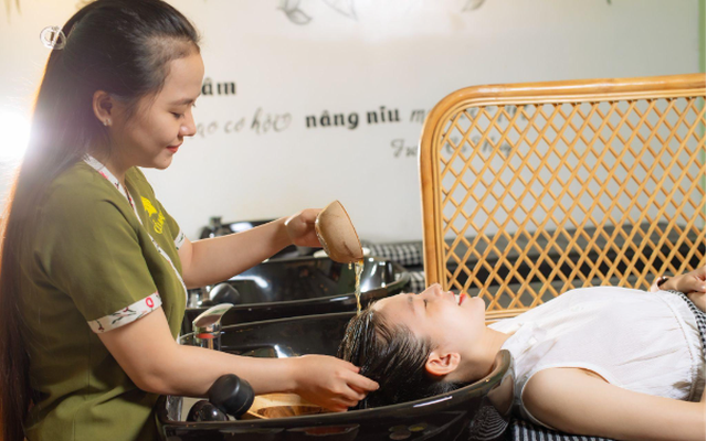 Cỏ May Natural Hair Care - Chuỗi spa chăm sóc tóc bằng thảo dược đáng lưu tâm ở Cỏ May Natural Hair Care - Chuỗi spa chăm sóc tóc bằng thảo dược đáng lưu tâm ở