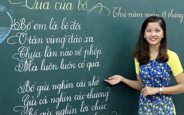 Sự khéo léo và tinh tế của cô giáo Quảng Trị trong việc viết chữ đẹp sẽ khiến bạn hoàn toàn ngạc nhiên. Hãy cùng xem hình ảnh \