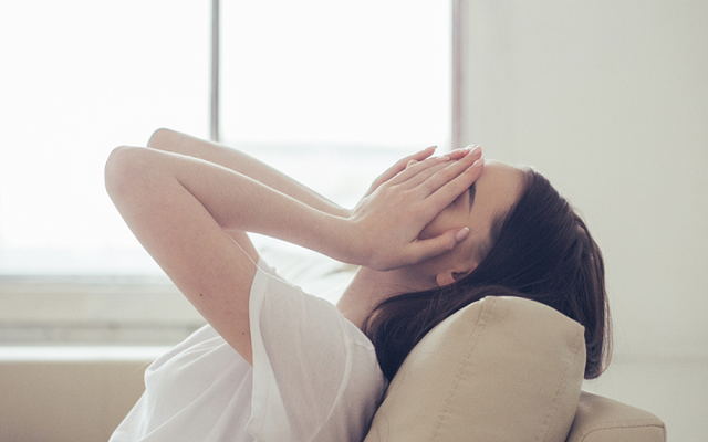 Tôi không dám ngẩng đầu đối diện với nhà chồng sau khi sự thật về người bố đáng kính bị bại lộ 