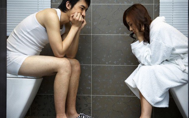 Mới 28 tuổi mà chồng đã "cấm vận" chuyện chăn gối tôi cả tháng trời