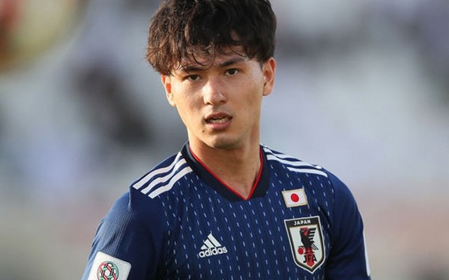 Dân mạng ngỡ ngàng khi nhìn thấy “anh em sinh đôi” của Isaac thi đấu cho  đội tuyển Nhật Bản