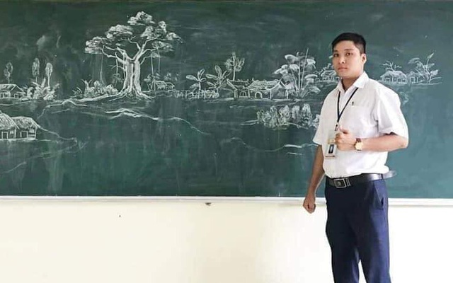 Thầy giáo xứ Thanh vẽ tranh phong cảnh trên bảng khiến dân tình xôn xao