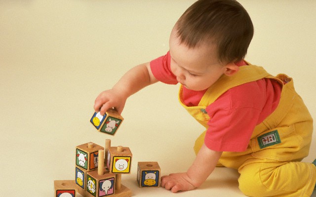Lợi ích không ngờ của đồ chơi truyền thống với khả năng ngôn ngữ của trẻ  cha mẹ chắc hẳn chưa biết