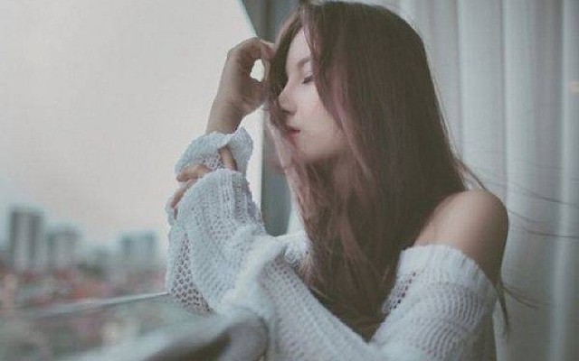 Đang vui vẻ trong đám cưới thì gã đàn ông tôi hận đến xương tủy bỗng xuất hiện với tư cách là anh rể lên trao quà cưới cho tôi