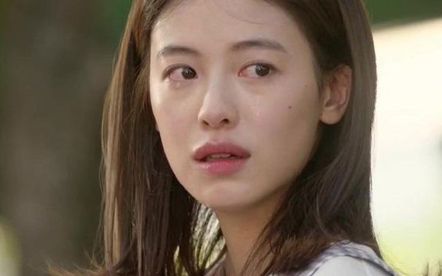 Tranh thủ về nhà với con giờ nghỉ trưa mới biết chồng ngoại tình, nhưng đau đớn hơn là lời anh ta nói với bồ